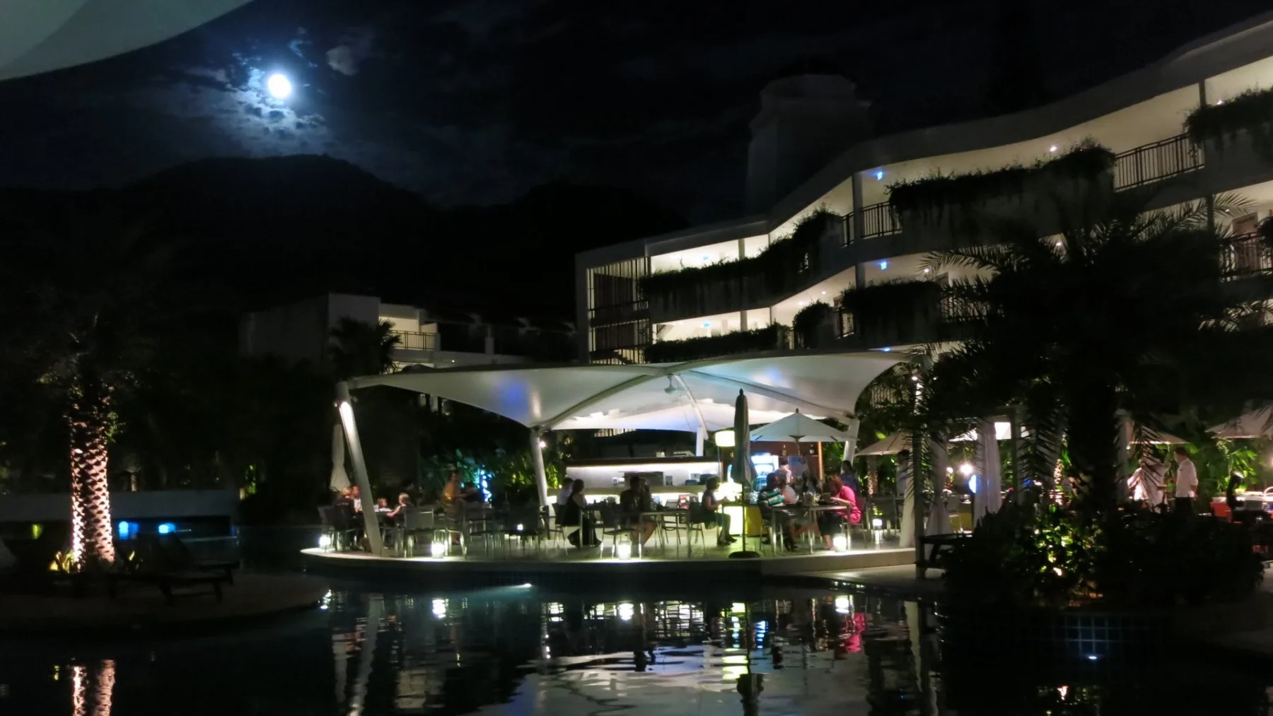 Karon Plajı'nın En İyi Restoranları