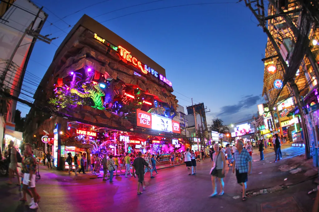 Phuket 'de eğlence ve heyecan bir arada
